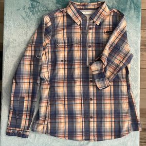 Women Columbia shirt